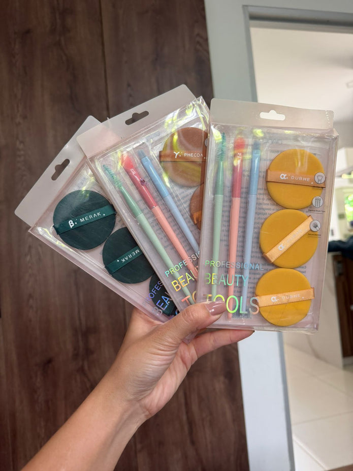 Kit de maquillaje pinceles y espumas x3