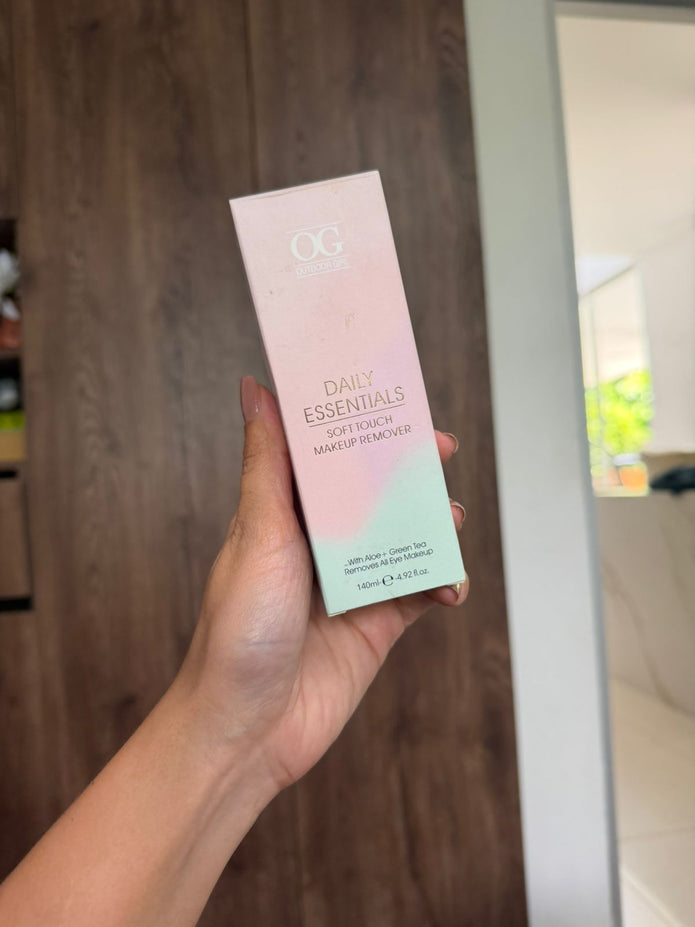 Removedor de maquillaje marca OG uso diario x2 und
